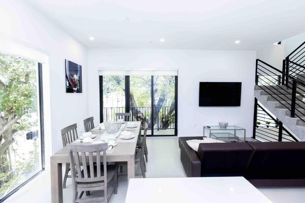 Huge 4 Bedroom Townhouse W/ Private Rooftop & Bbq Miami Luaran gambar